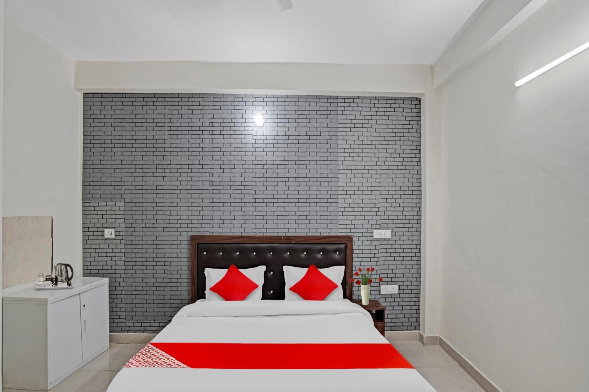Hotel O Avs Hotel & Restaurant Noida Exteriér fotografie